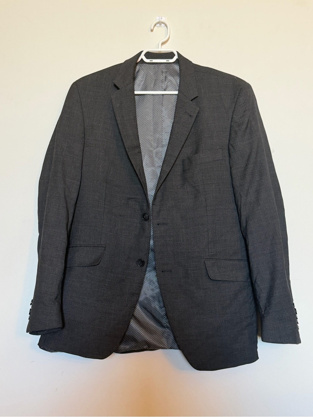 Men's Dark Gray Single-Breasted Two-Button Blazer